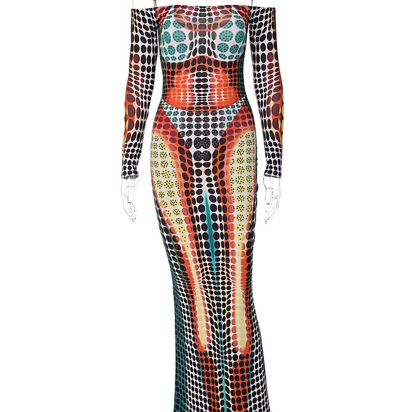 Unique Bodycon Maxi Dress - Size Medium - Picture 7 of 7